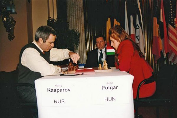 Judit Polgár vs Garry Kasparov - Russia vs Rest of the World