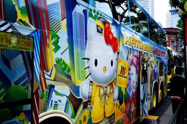 Hello Kitty Bus