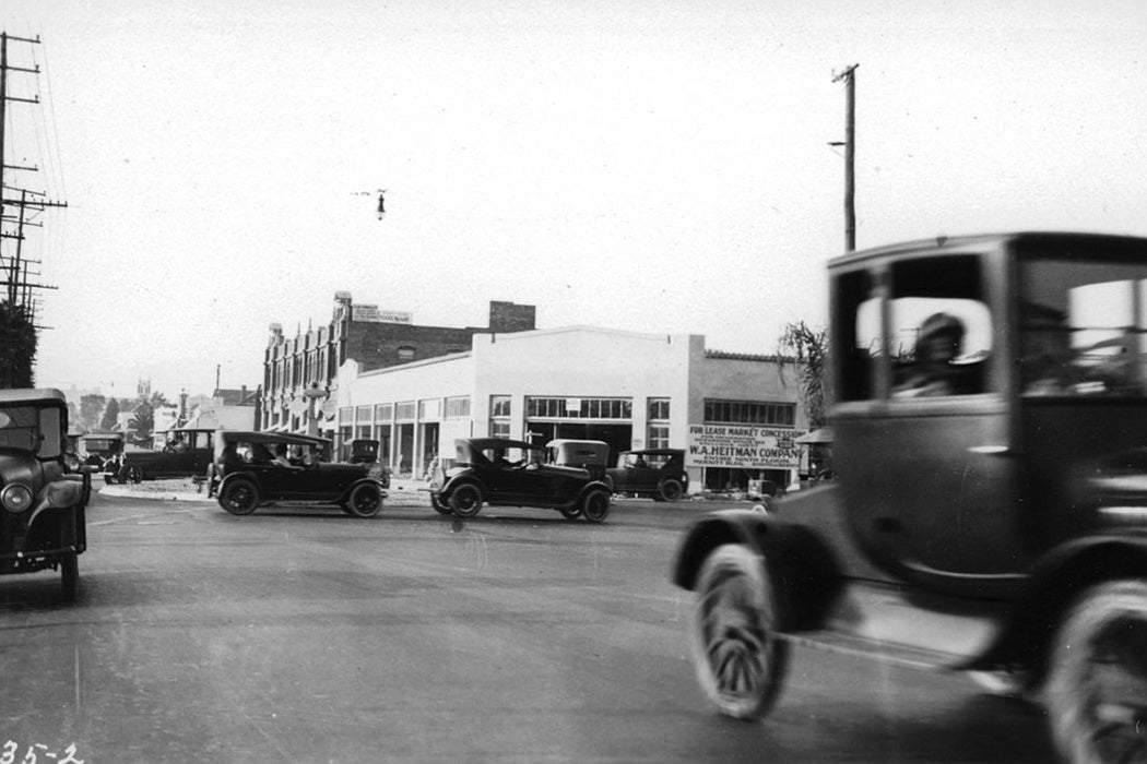 Cars in 1920s LA