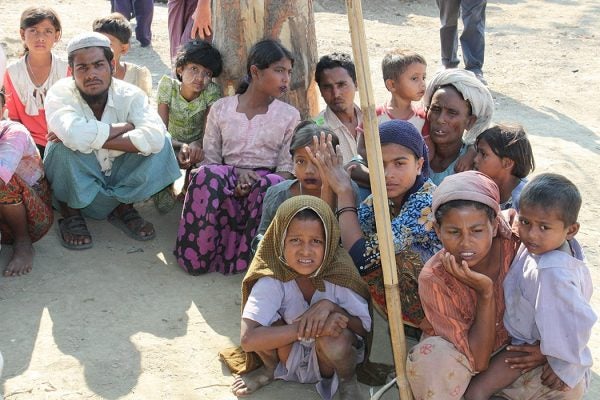 Displaced Rohingya people