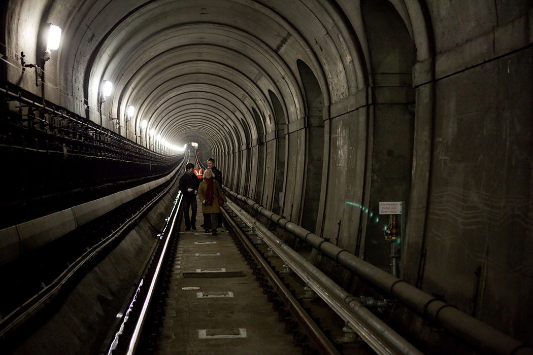 Thames tunnel walk