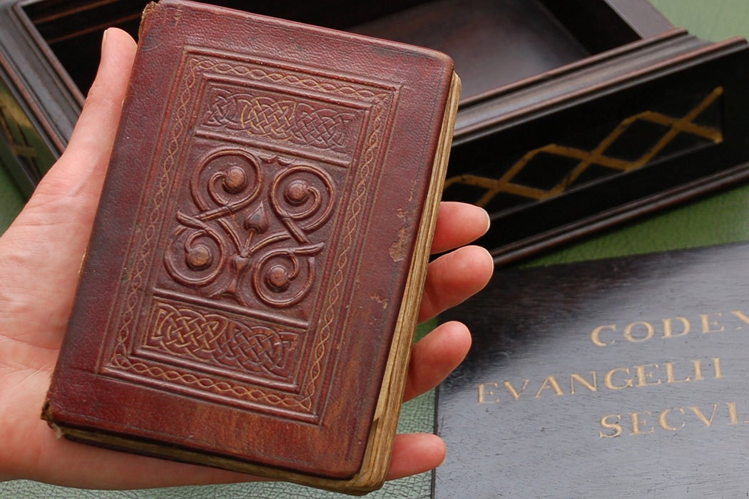 European History Antique Books Set of 4 Brown Decorative Books