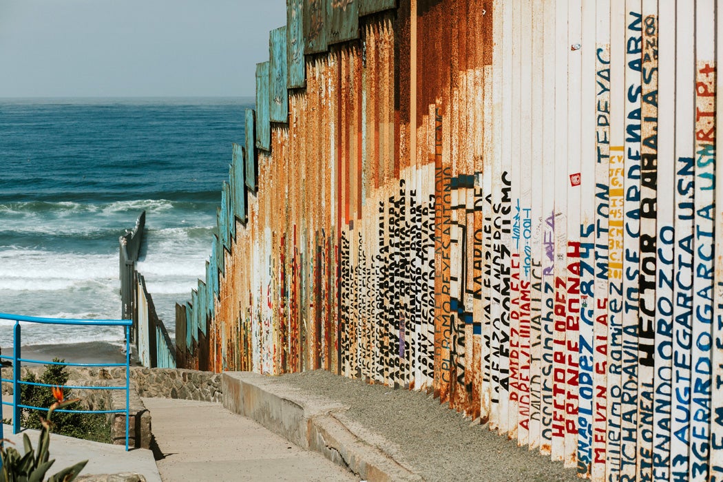 Border between Mexico and US reaching into the pacific ocean