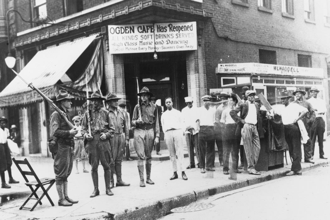 National Guardsmen called out to quell race riots in Chicago in 1919
