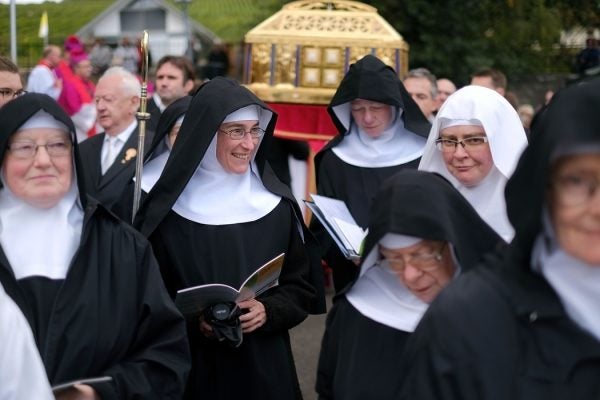 Benedictine nuns from Eibingen Abbey in Germany