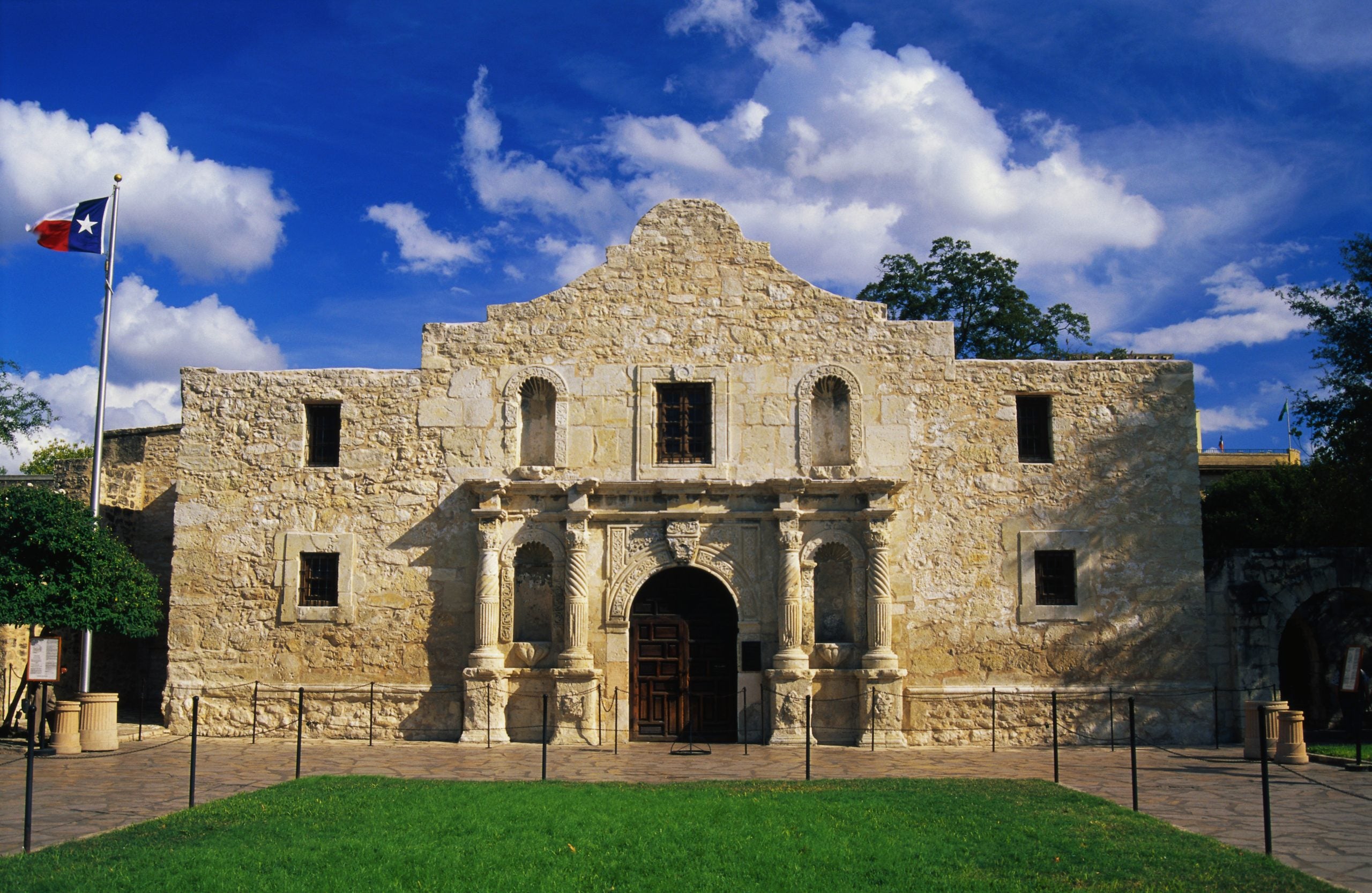 How to Remember the Alamo? - JSTOR Daily