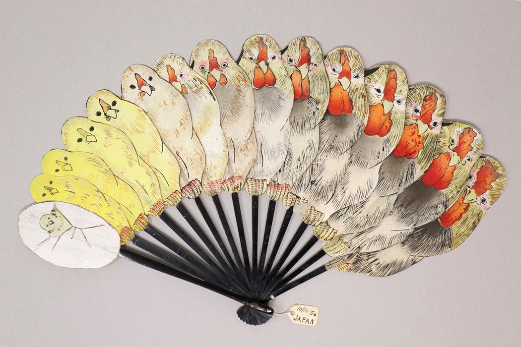 Palmette or palmetto style folding fan