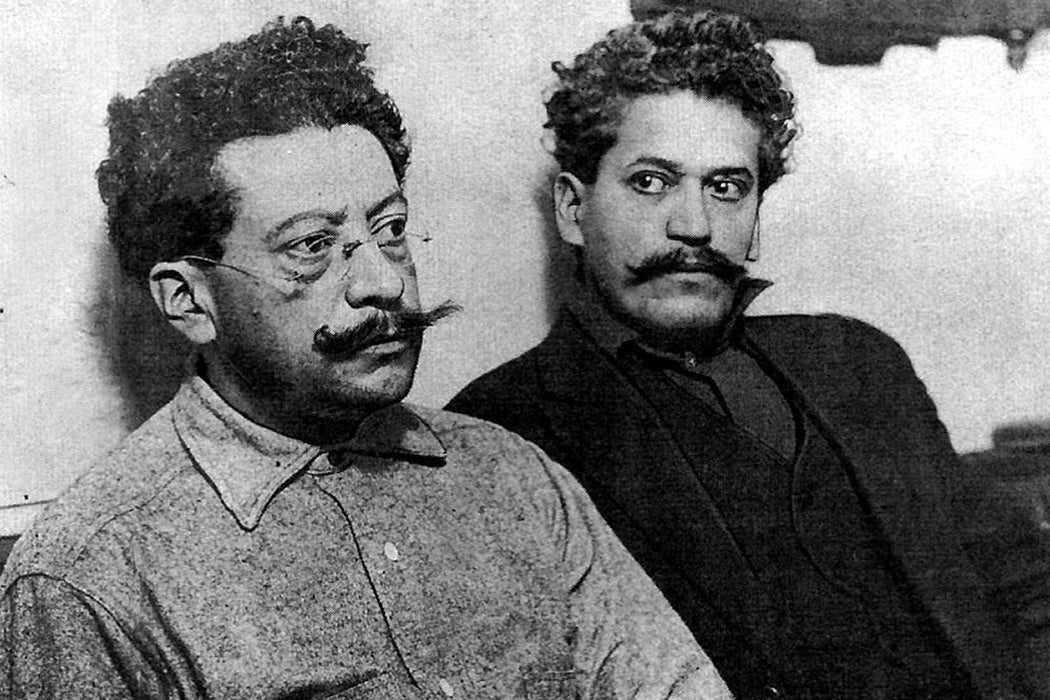 Ricardo Flores Magón (left) and his brother Enrique in the Los Angeles County Jail, 1917.