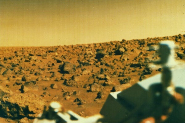 The view south from Viking 2, one of two probes sent to investigate the surface of the planet Mars for the first time, September 6, 1976