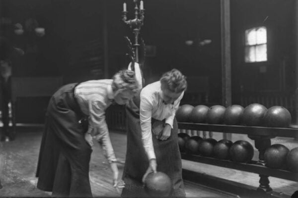 Women bowling, ca. 1900