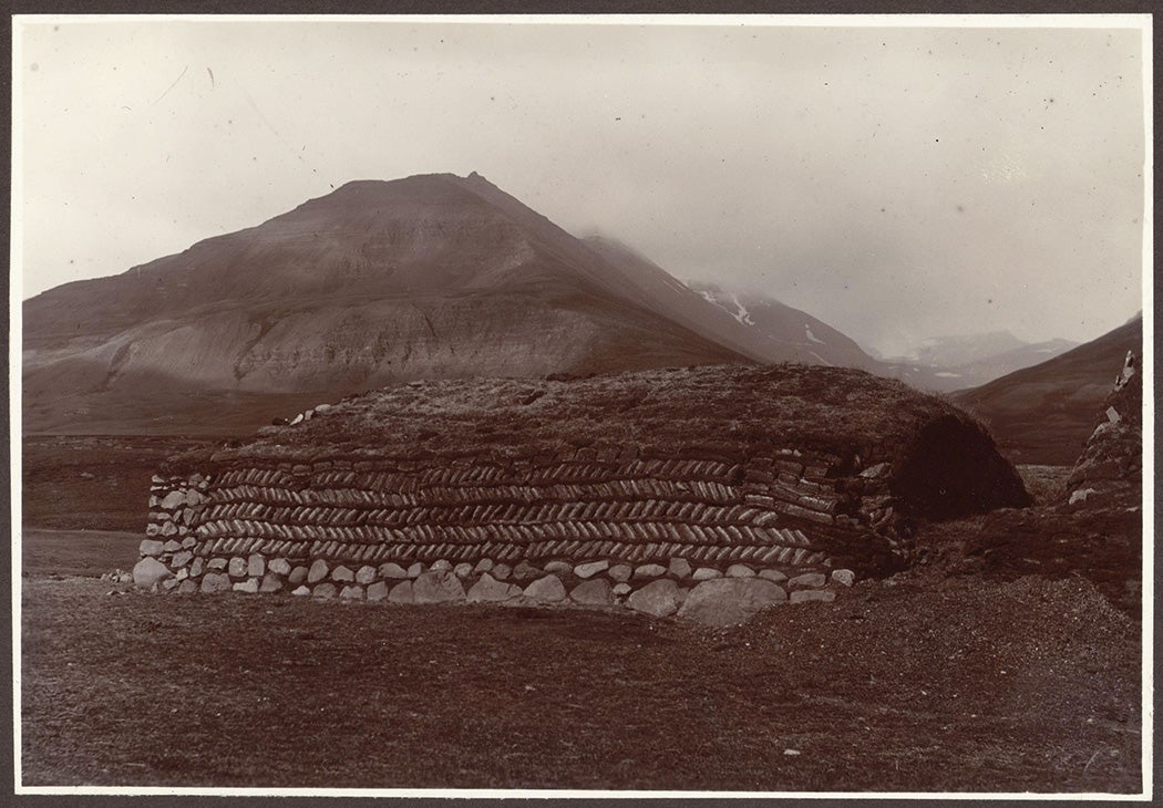 Herringbone walling. Grund above Akureyri