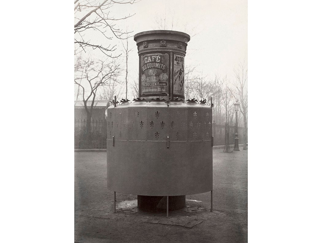 Single stall urinal with raised modesty screen, Square des Batignolles, Paris, circa 1865