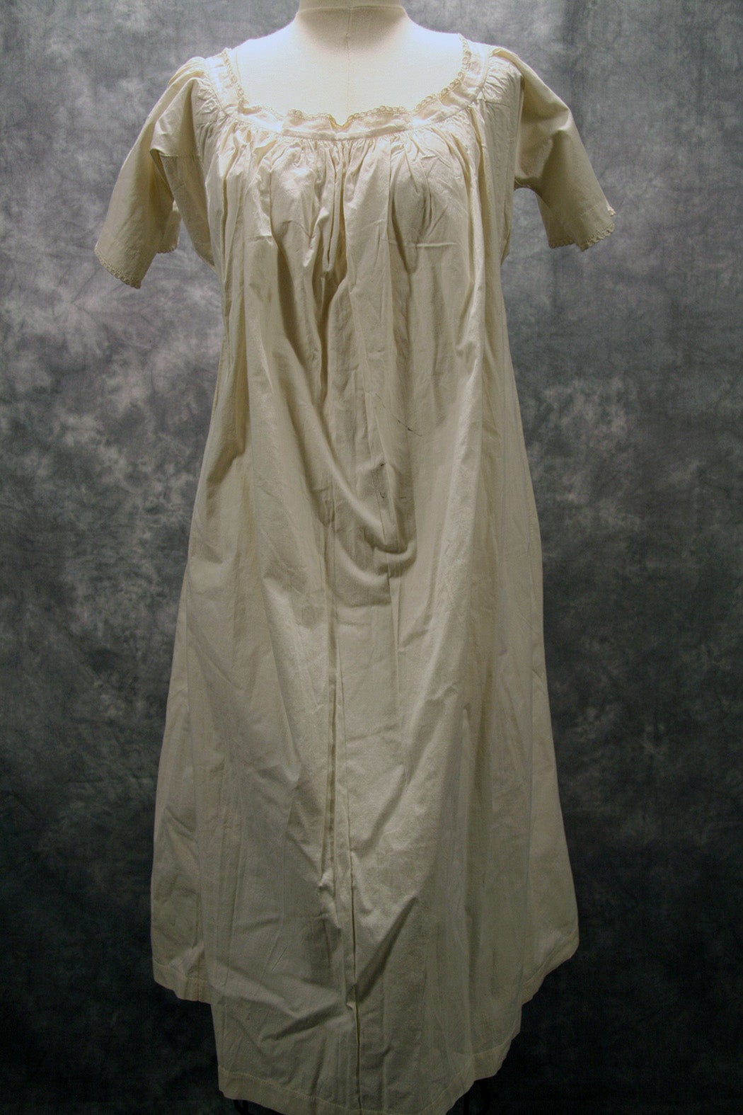 White chemise, ca. 1860.