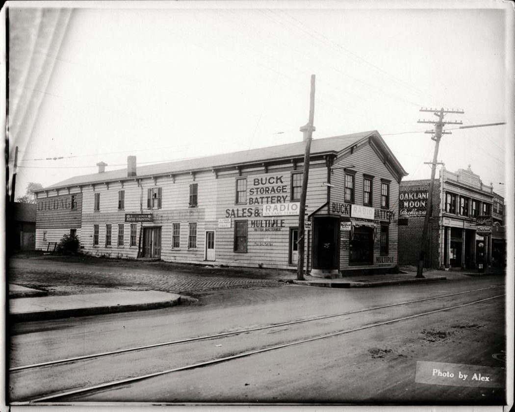 Buck Storage Battery and Radio Sales Building, Hempstead