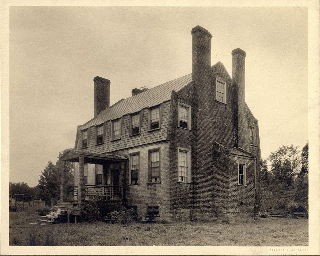 Rich Neck, Surry, Virginia, ca. 1929-1935. Click on the image to take a closer look.