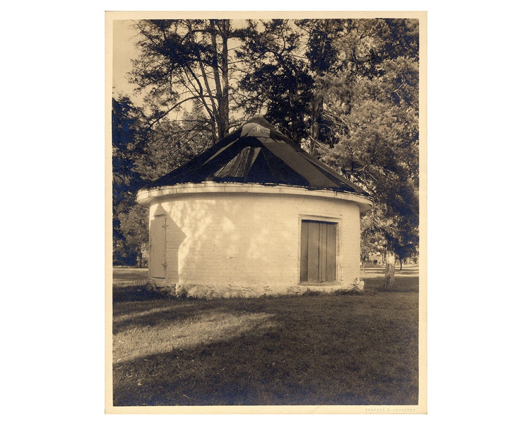 Cabell House, Nelson, Virginia, ca. 1929-1935. Click on the image to take a closer look.